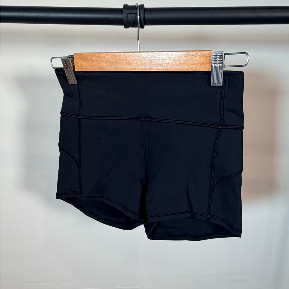 lululemon athletica Black Align Shorts 2”